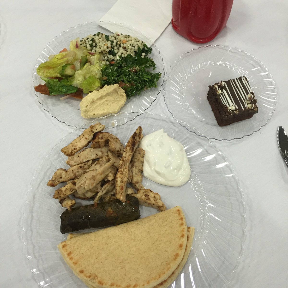 pkeeslar's tweet photo. Trying new food @TheLeaderinMe #STANDMI #TLIM https://t.co/p6Ls5ZRT9K