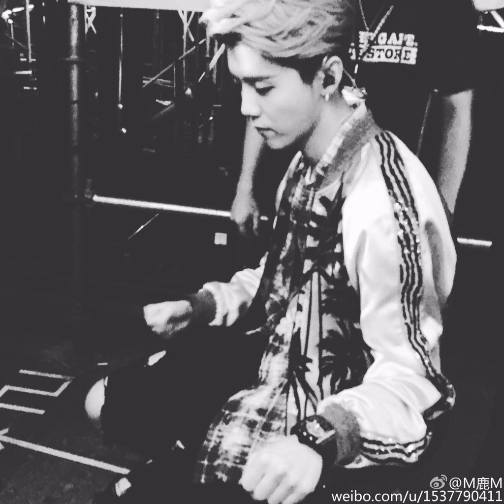 lavellasauce's tweet photo. 160324 Luhan Weibo Update 

"Thank you everyone! See you in three days"

Congrats again Lu!🎉👏 https://t.co/tYjJmTMTYR