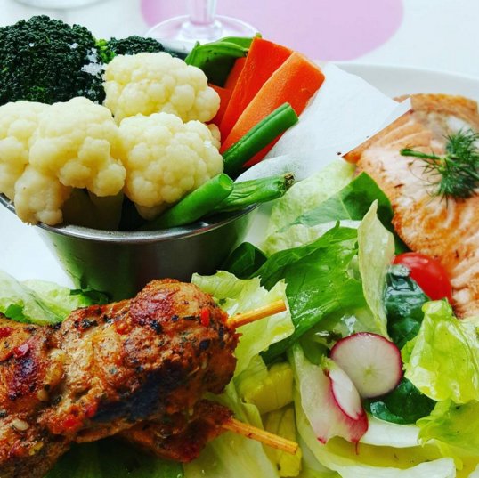 Mangez 5 #fruits et #légumes par jour c'est possible ! #manger #bouger #healthy 🍎🍊🍉🍓🍆🍅