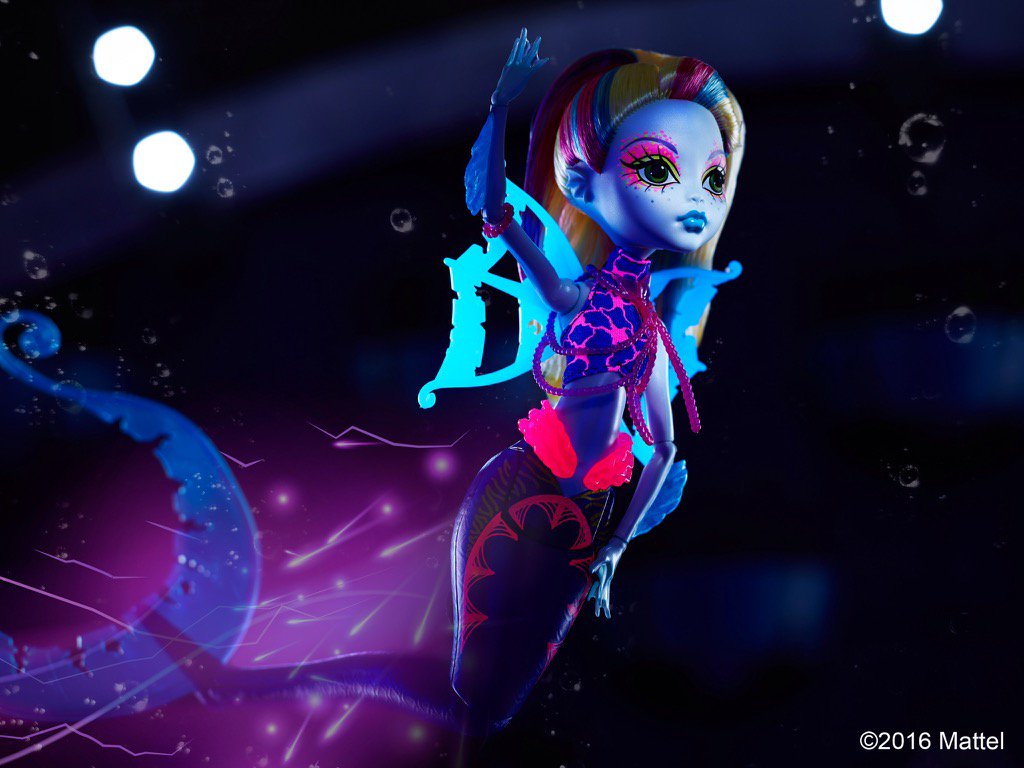 MonsterHigh's tweet photo. Shine bright and swim confidently in the direction of your dreams! 🌟 https://t.co/OAmP4wBgVv