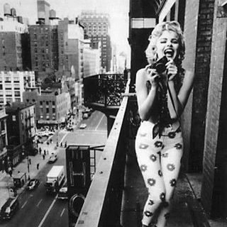 andreasdecamps's tweet photo. Happiness // #NewYork with the girls 🎉💃🏼 #SpringBreak #GabysBachelorette.
–
#WBBricksTravels #WBBricks #VisualJou… https://t.co/HtUrXW0om4