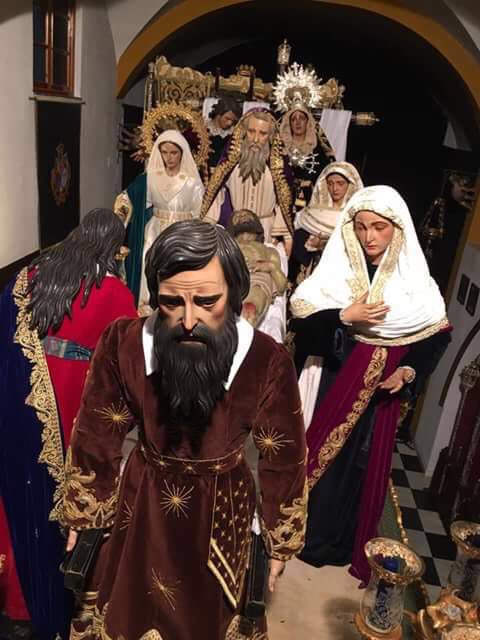 Desde hace algunos minutos, la Semana Santa de Jerez en <a href="/OndaJerezRTV/">Onda Jerez RTV</a>. Más de 6 horas de retransmisión.