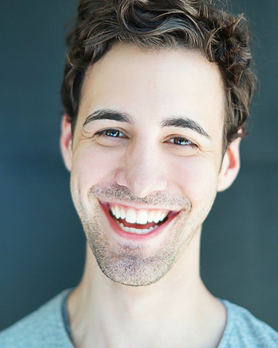 mindthegapny's tweet photo. Glad to have @billygiacci back for #BRITBITS 9 @VGrafLive https://t.co/Ryn4HPOM48