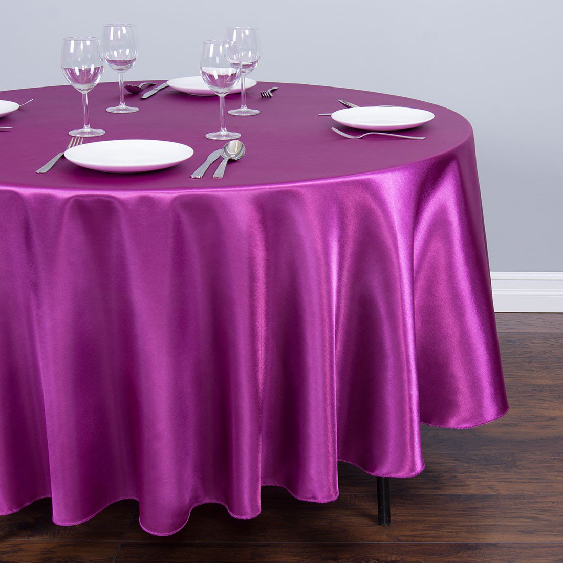 LinenTableclth's tweet photo. Sleek, shimmering, sumptuous satin! Up to 65% off now! https://t.co/UhzonyD5kS https://t.co/6cun2wOBoM