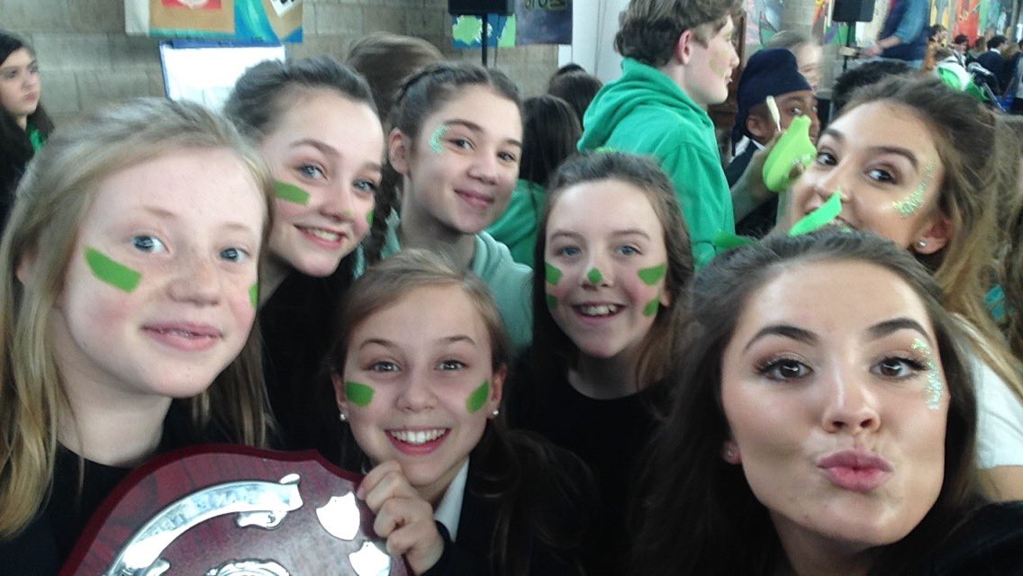 st_teilo's tweet photo. WE ARE VICTORIOUS!!!!!!💚💚💚💚💚💚 https://t.co/YcpOU6hvkY