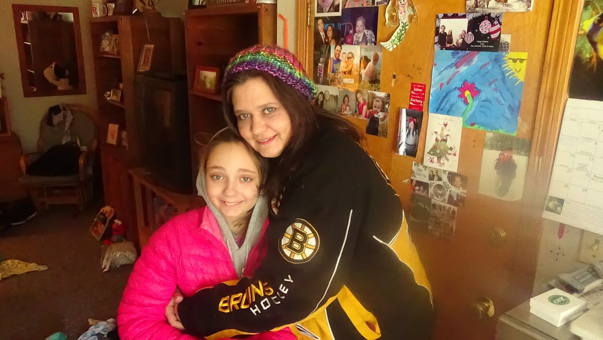 janapoo19715's tweet image. Bringing this one to her first #celtics game tonight...:)