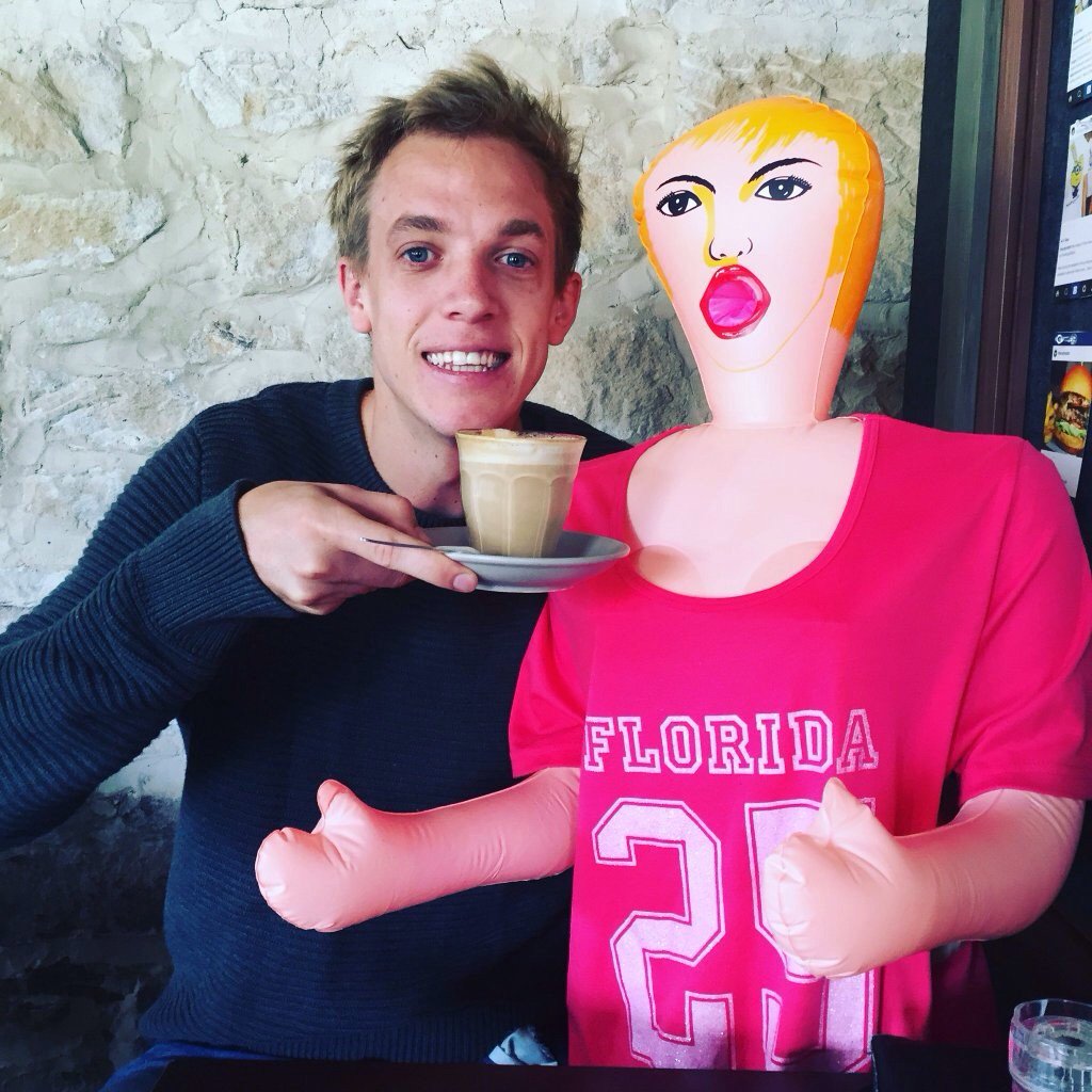 sungattack's tweet image. Hot date with the missus.