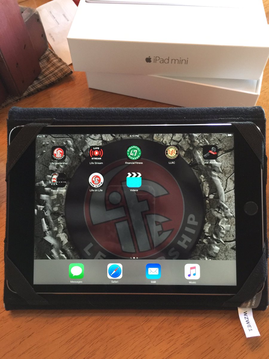 PAnneWilliams's tweet image. Loving Life Leadership. Just had a mini iPad delivered for qualifying for one of our Cab bonus.