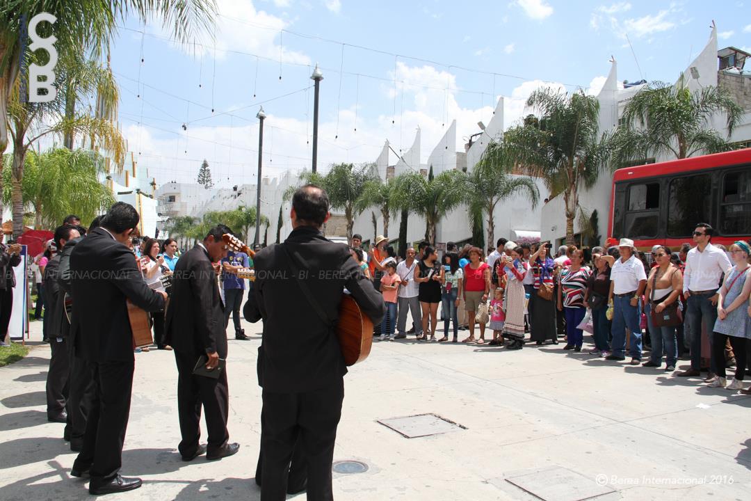 BereaInter's tweet photo. Primer Recorrido turístico de Hermosa Provincia.

Miercoles 23 de marzo del 2016

#HermosaProvincia
#LLDM https://t.co/MWbFRD6ITQ