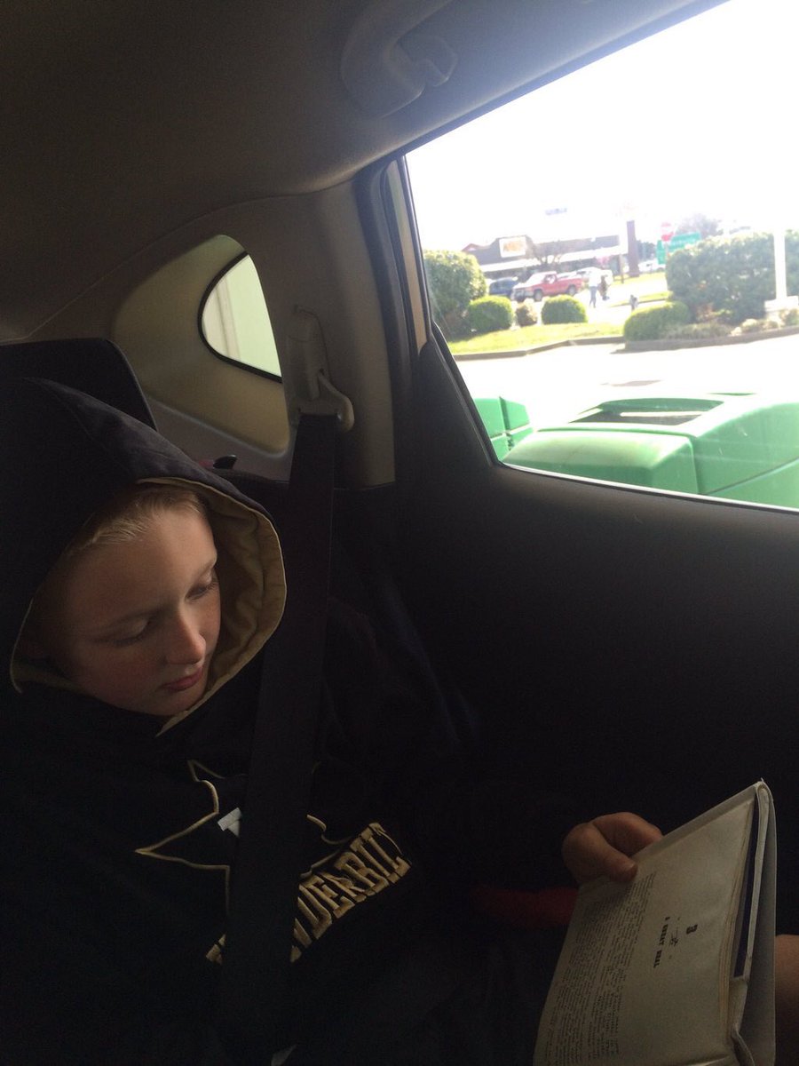 ClappsClass's tweet photo. Chase starting the superhero reading challenge! Day 1 of 11. What will you read? #springbreakreaders @Hubbell_King https://t.co/ILx5ZeGnIQ