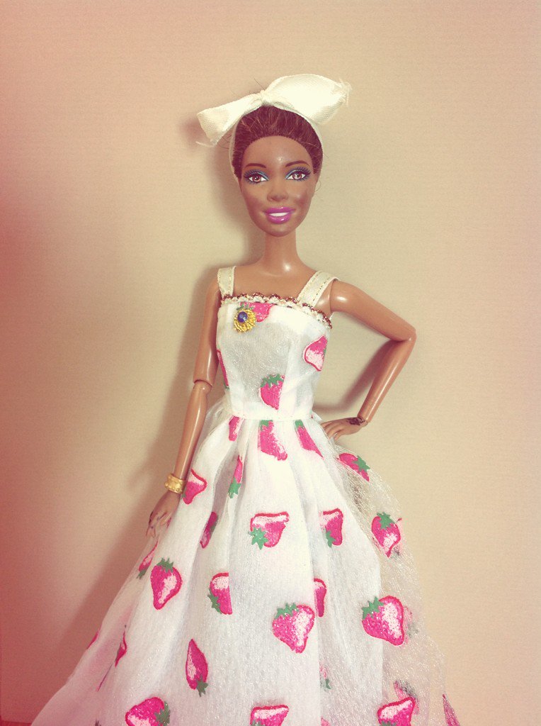 ItsLaylaMaraj's tweet photo. Arriving at @DollsAwards 🍓💋💁 #DollsChoiceAwards https://t.co/lKdOvYPq2u