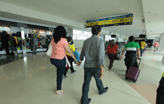 Gustavo Him: “Turismo panameño está tocando fondo” bit.ly/1MmCVTy