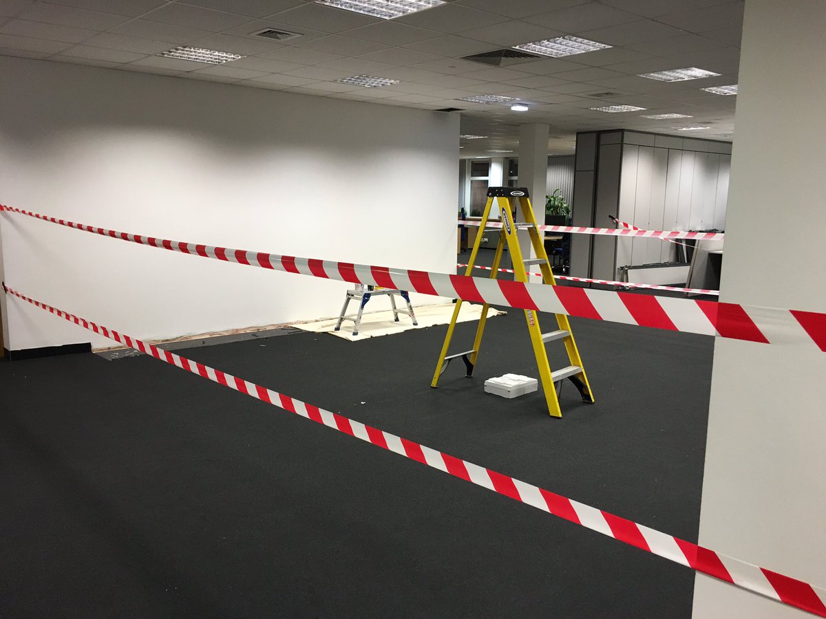 am_maint's tweet photo. Nice progress with install of custom glass partitions #Basildon #tractorplant @ChasGiles1 @ampmroofing #ProjectTeam https://t.co/X3oyipNDeg