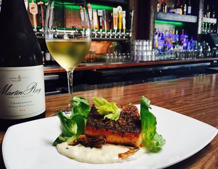 imola210's tweet photo. Cruise In For Lunch Today And Enjoy Our  Specials .. 

Happy Hour 2pm-6pm Weekdays
 #surfcityusa #OC #Workflow https://t.co/ofwqghzj1i