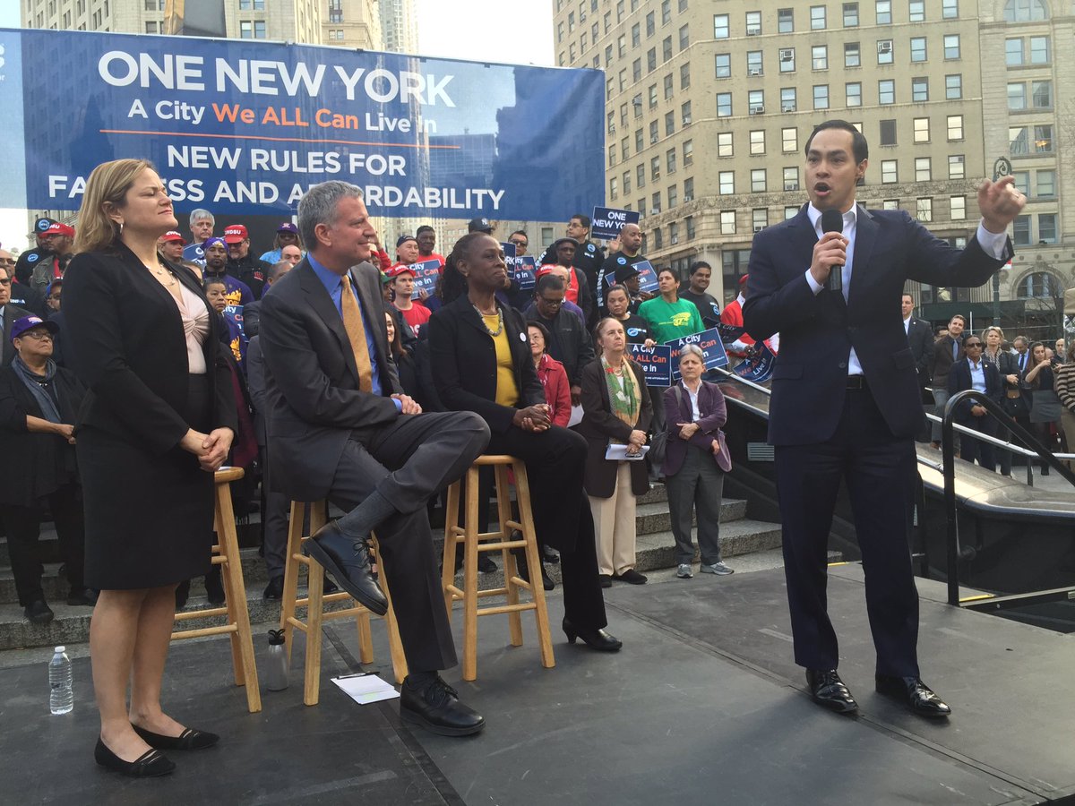 AARPNY's tweet photo. NYC is leading on this issue! @SecretaryCastro asks the rest of the nation to follow suit. #affordablenyc https://t.co/fspTnKT5nT