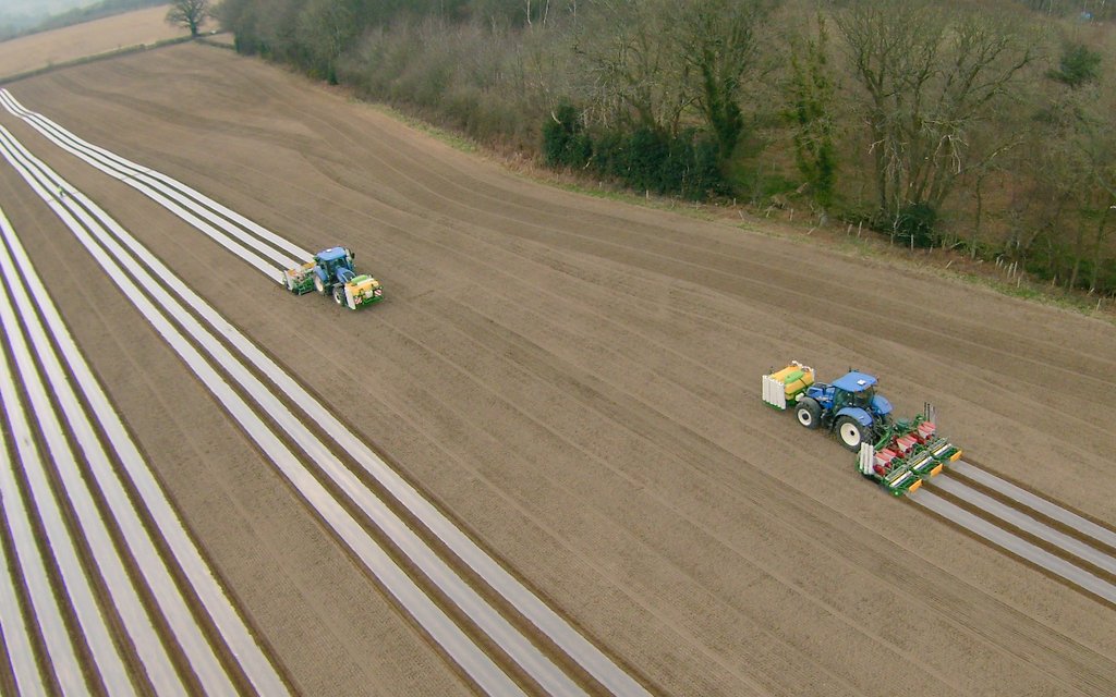samcosystem's tweet photo. Drilling season is well underway now! #samcomaize https://t.co/CDmB6ui4zt