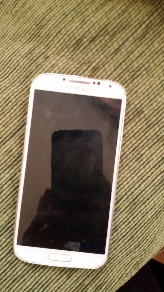 conxy93's tweet photo. Vendo Samsung S4 por 125 euros el movil  funciona perfectamente.
Interesados contactar conmigo. https://t.co/8AF4xXq1ft