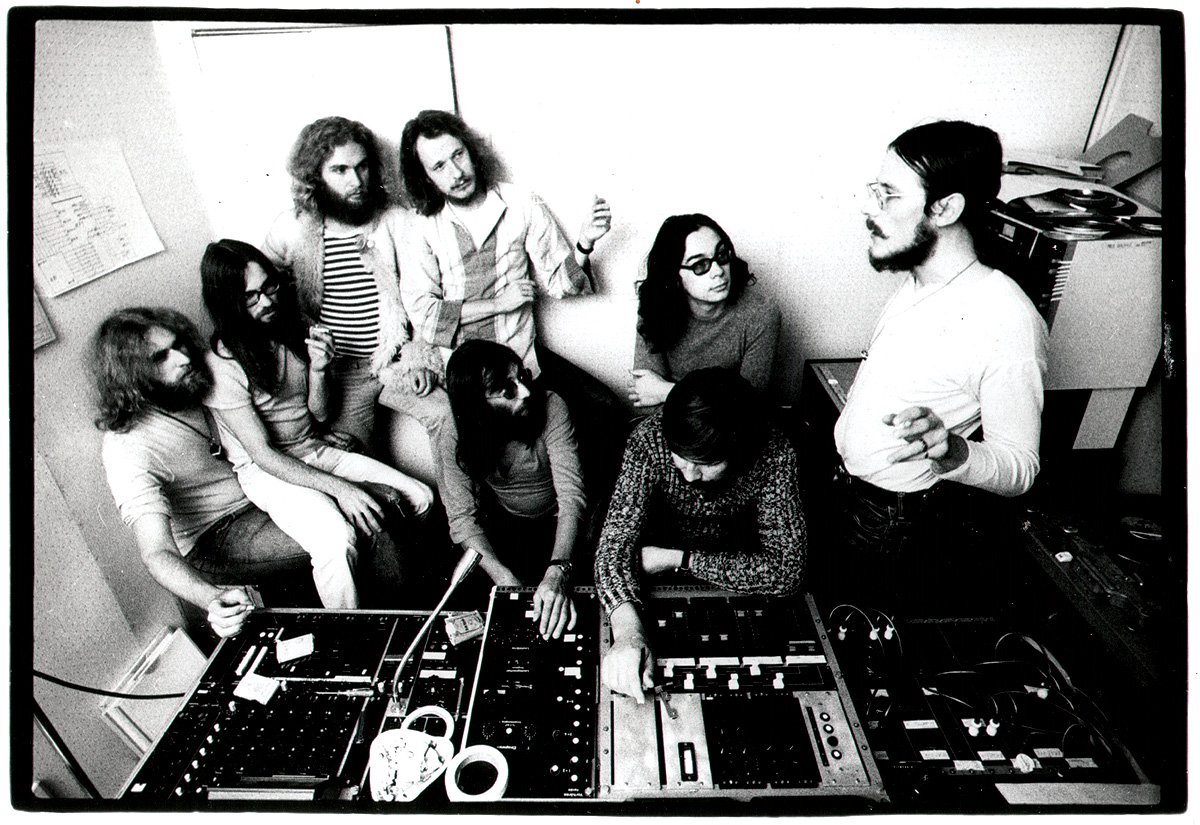catchonela's tweet photo. GATHER ROUND 🙏🙏🙏 FAUST comes to Union tonight. Serious legends in the house, tix going fast: https://t.co/r97ccxtXOf https://t.co/vbXyE838hh