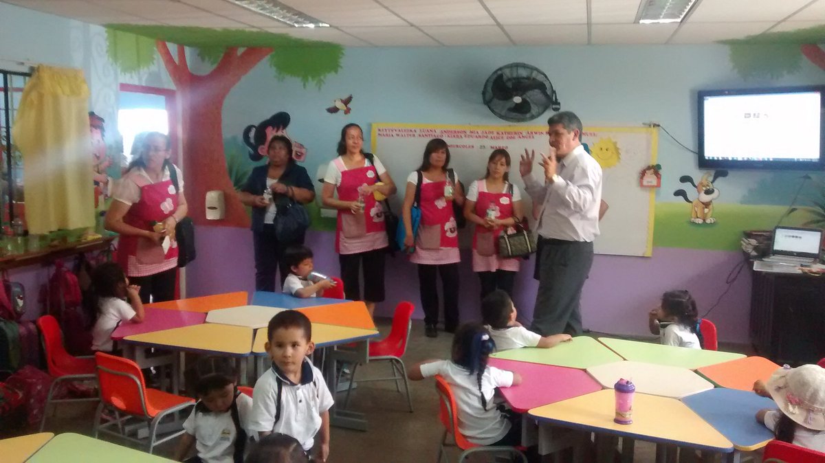 aseacesAPC's tweet photo. Pasantía académica entre los dos colegios pilotos del proyecto #PROENA #ColegioUnion #IEAMIRAFLORES @moncayo_ferrer https://t.co/crocpNTQCk