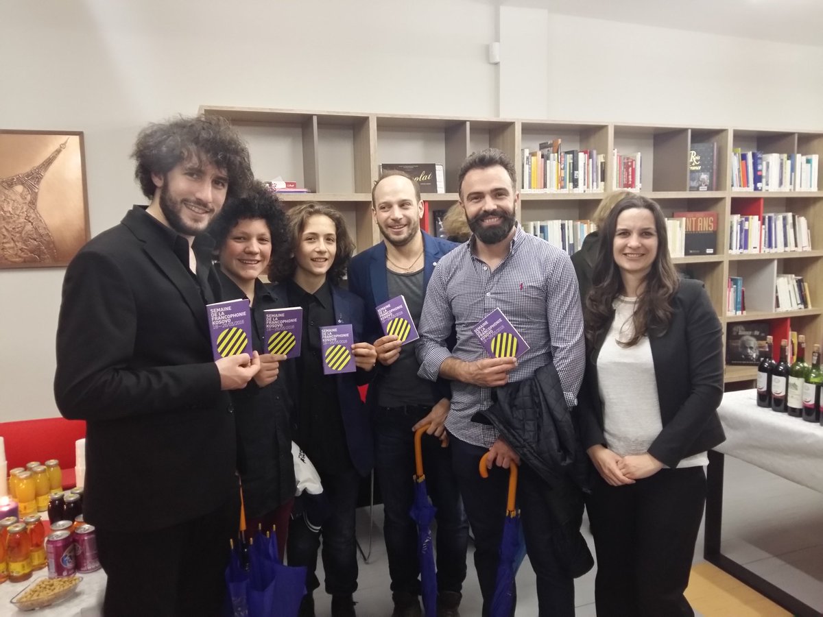 Right now : #SHOK movie with French subtitles

Film #SHOK traduit et sous-titré en Franҫais 

#FrancophonieKosovo