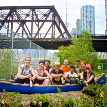 Breathe clean air, drink clean water, &amp; consuming safe food... sign the pledge today! ow.ly/ZJfFC