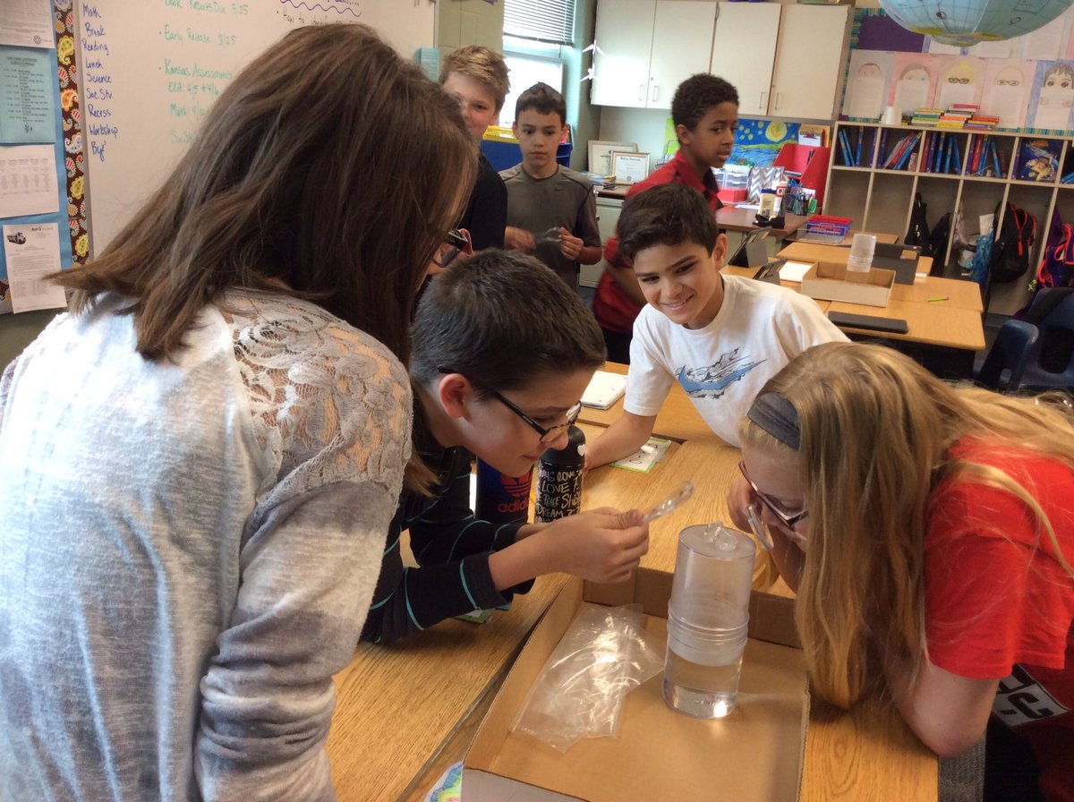 JenKoerner's tweet photo. Inquiry based science! Experimenting with temp and evaporation rates. #team512 @theSMSD @OPC512 https://t.co/3B1SEuqKfX