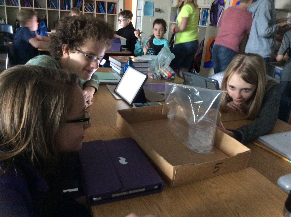 Inquiry based science! Experimenting with temp and evaporation rates. #team512 <a href="/theSMSD/">SM School District</a> <a href="/OPC512/">Huskies</a>