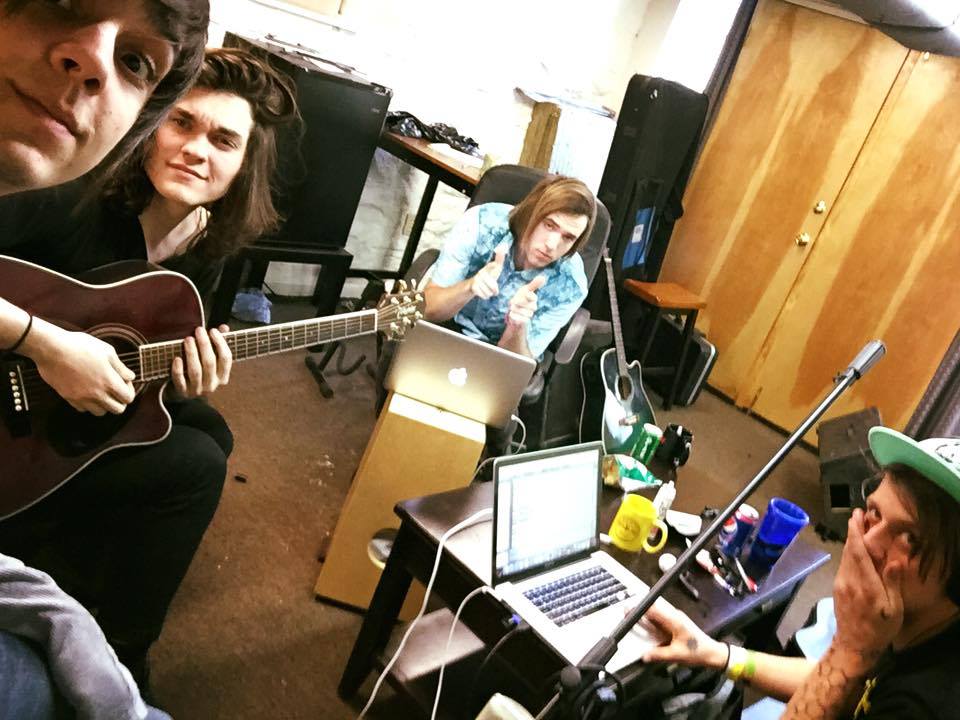 MondaysMonaLisa's tweet photo. Writing today with Jessi from Take A Breath and NannerBeats! #MakingBangers https://t.co/iAUnjfwG3j