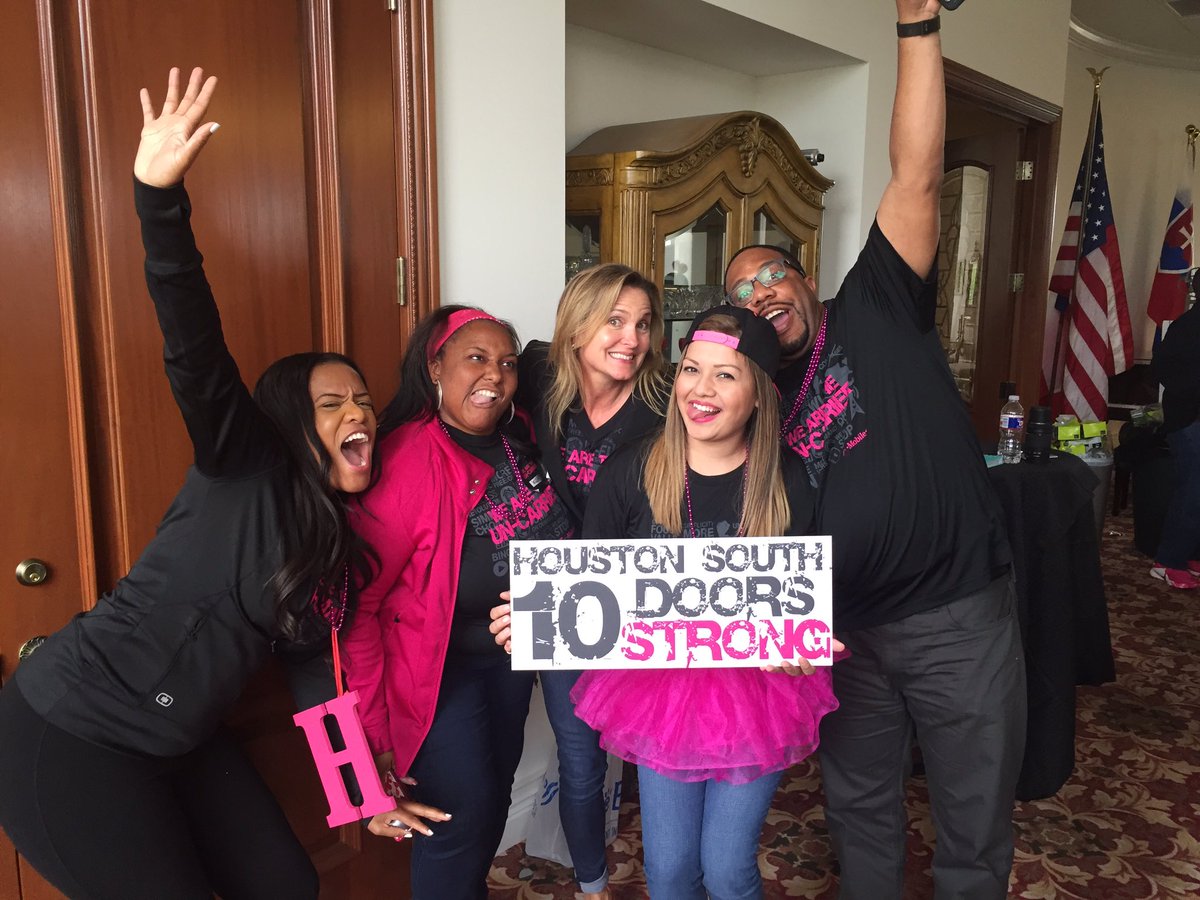 CallieField's tweet photo. We're crazy about our customers in #SouthCentral #OwnIt #HoustonSouth https://t.co/sJpvrnAN3H” 
LOVE LOVE these #10DoorsStrong!