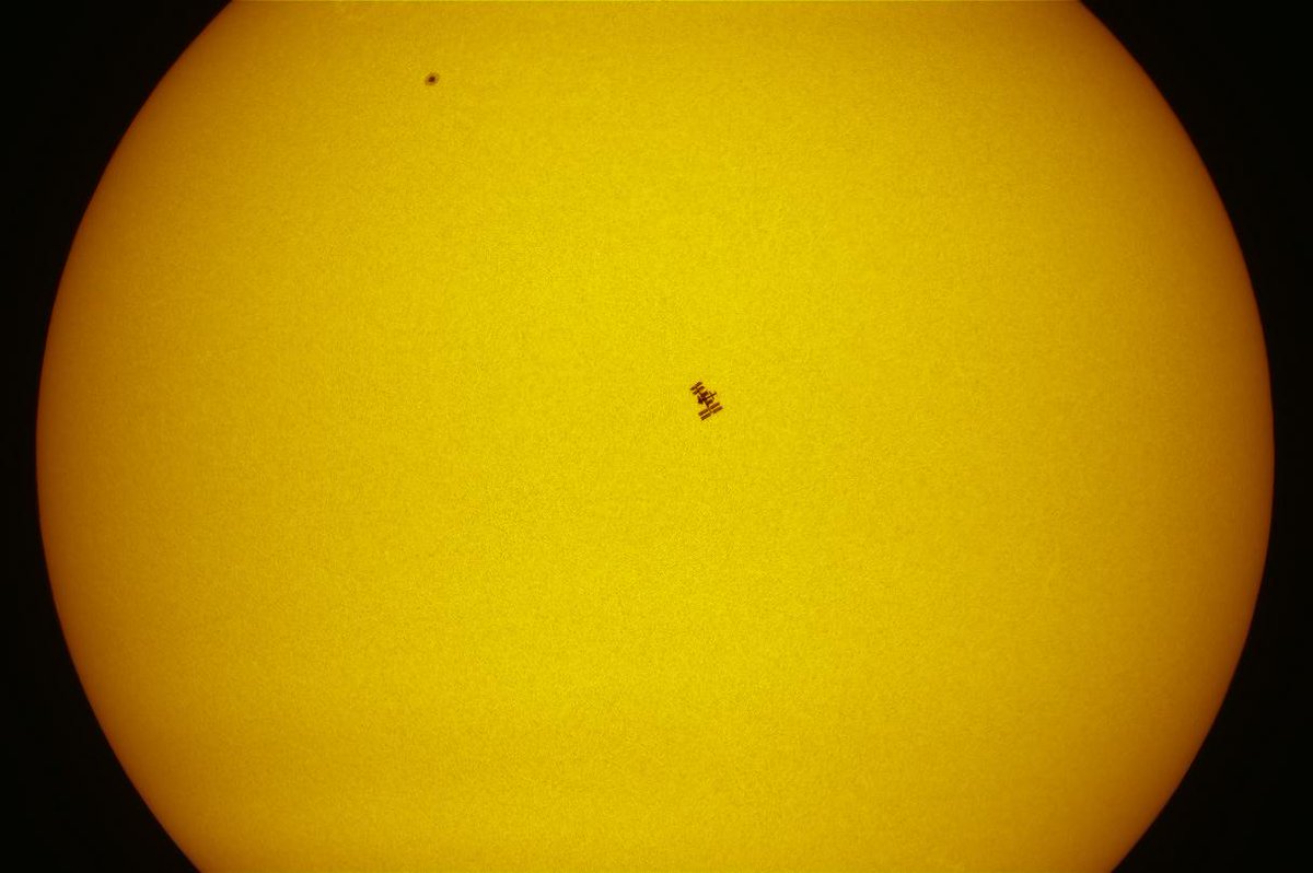 AbhijitChavda's tweet photo. Stunning pictures of the International Space Station transiting (passing in front of) the Sun. #Astronomy https://t.co/3xPlVhYkS0