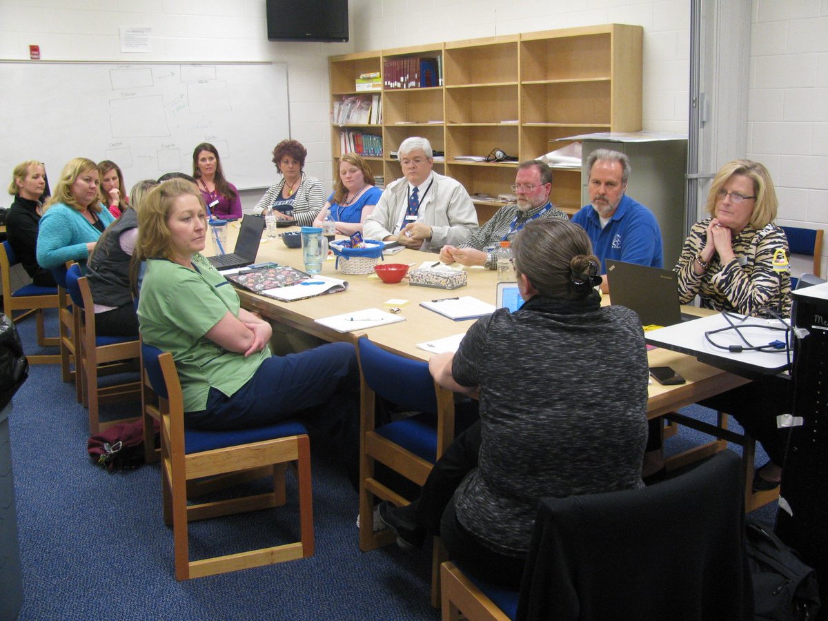 WildcatHSLib's tweet photo. Thanks @dlaufenberg for helping @LGHS_HCS plan for PL implementation. Looking forward to 2016-17! #ensuringsuccess https://t.co/b4c5OaYC4a