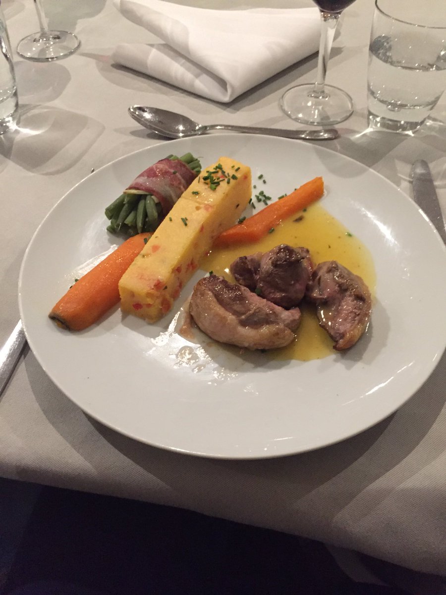 AMartinMena's tweet photo. #BonAppetitBienSur #MERCI #SuperOrga #doctoriales2016 @CDoctoralULNF @Mercure_FR @Marthabaydoun @juhaybrard https://t.co/bZZJD48KYX