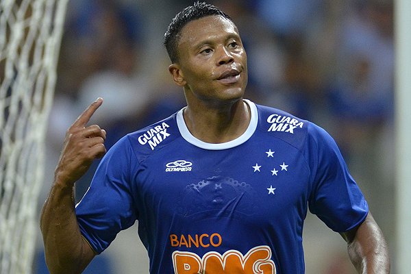 MlsUnited's tweet photo. BREAKING: Julio Baptista has signed for Orlando City! #MLS #MLSUnited #BREAKING #BreakingNews https://t.co/Bb4eKAgRNa