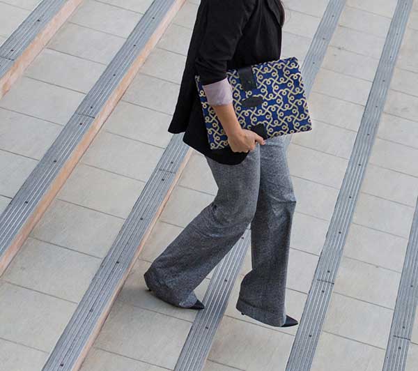 PERALTA Announces New Laptop Sleeves mobiletechreview.com/ubbthreads/sho… via <a href="/mobiletechrevie/">MobileTechReview</a> <a href="/peraltabags/">Peralta bags</a>