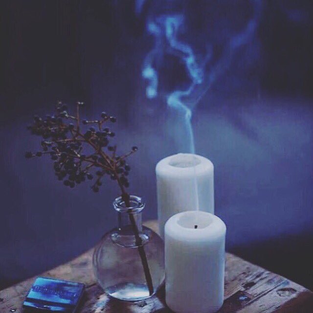 mshal501's tweet image. ﴿ أشتـاق لگ
وأخاف لاقول مشتاق
فيني حيا، فيني وفا
وانت فيني
انت انشراح الصدر
لو خاطري ضاق
وانت على بالي
وروحي وعيـني💜