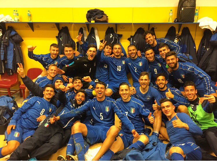 Capezzi's tweet photo. Grande vittoria!!!!! 💪🏻🇮🇹 #PoloniaItalia https://t.co/4dxqgUp7oX