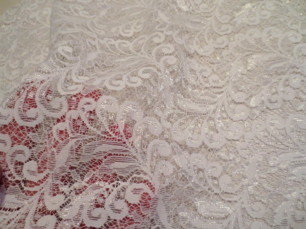 pepperlingerie's tweet photo. White Paisley Stretch Lace https://t.co/4B2ClrMpw0