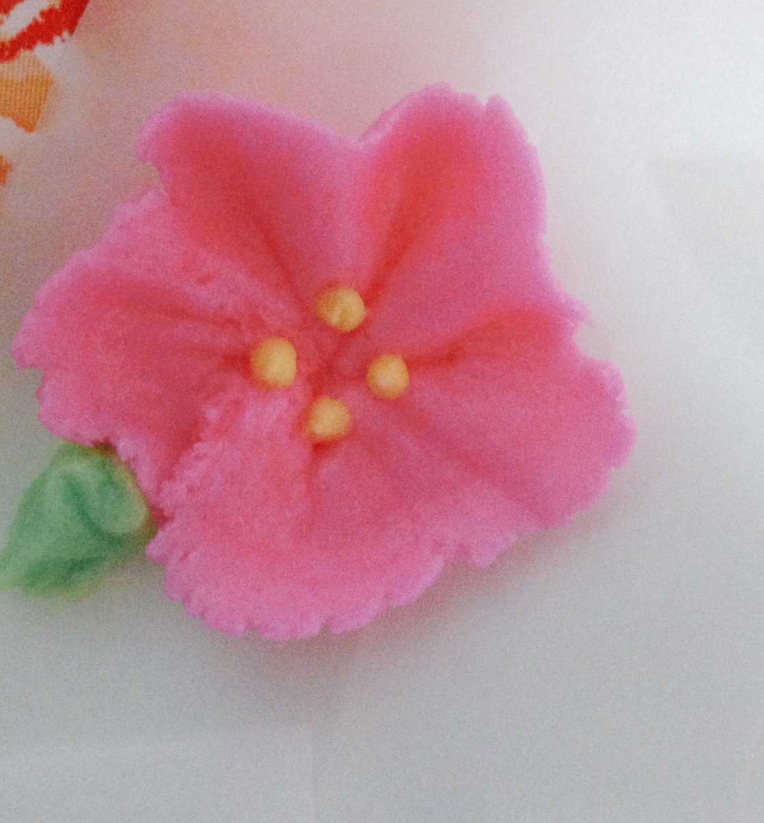 CakeYourselfDC's tweet photo. Cherry Blossom making! #cupcakes #cherryblossoms https://t.co/LitsRKMByz