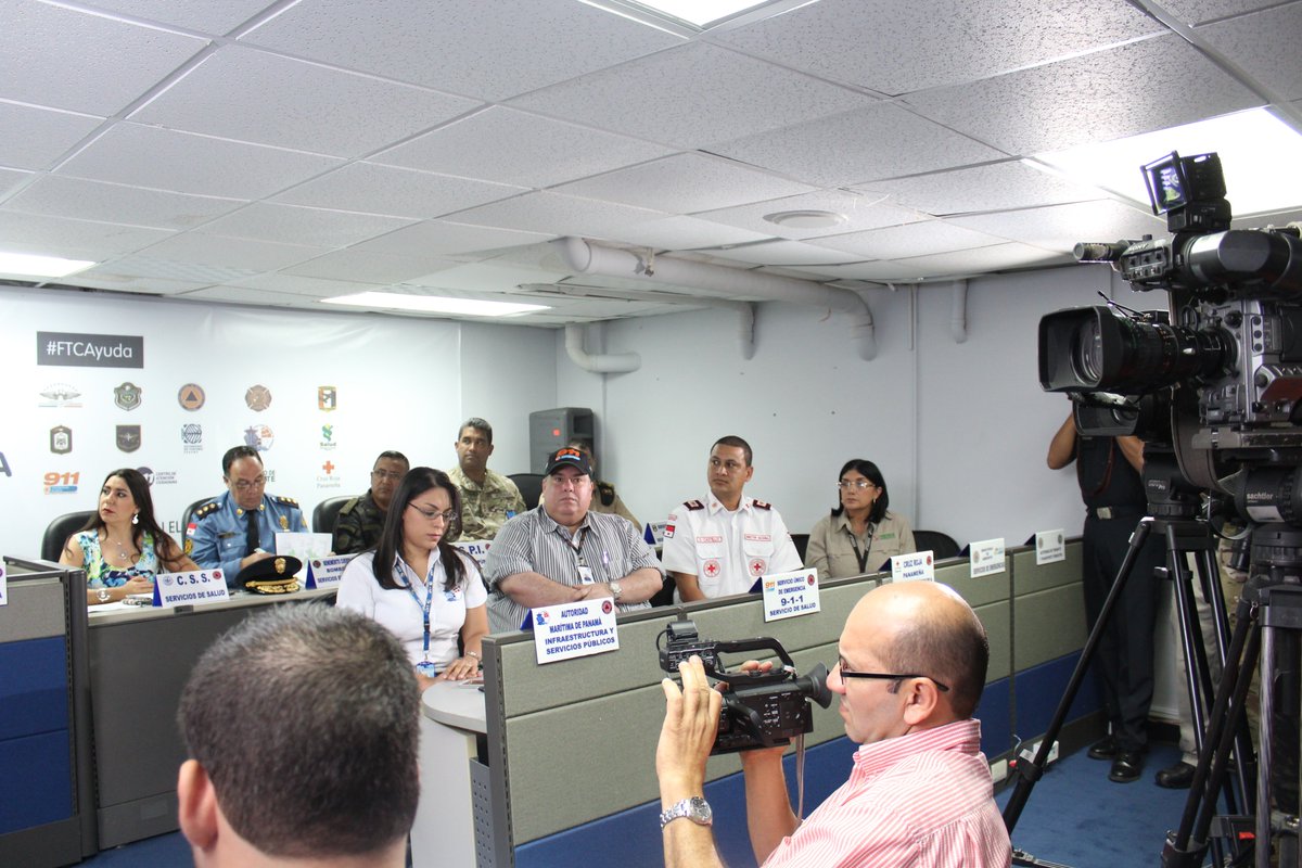 CruzRojaPanama's tweet photo. Finalizada la conferencia de prensa,Cruz Roja Panameña preparada para operativo de Semana Santa #FTCAyuda https://t.co/CxQhCO6gyz