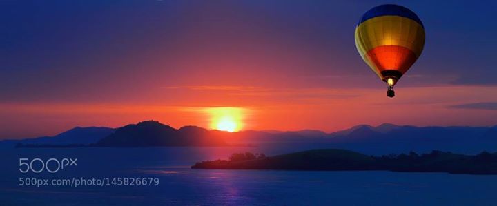 wallpapersand1's tweet photo. Above the waves https://t.co/HGtAsCCnt8 sky,sea,beauty,sunset,water,travel,sun,balloon,se… https://t.co/jbSBHdIBjQ https://t.co/3JNcPWuzLg