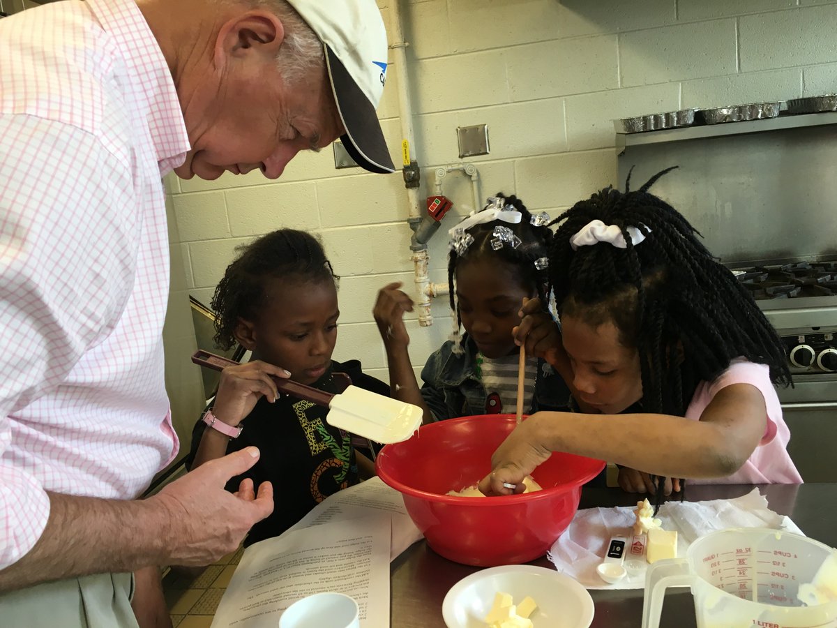 PPDC@FCES students are learning math & reading skills while making fudge! #eastend #education #handsonlearning