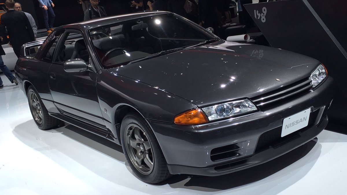 NissanUSA's tweet image. To honor the unveiling of the new #2017GTR, we’ve assembled GT-R royalty at #NYIAS. #NissanNYIAS