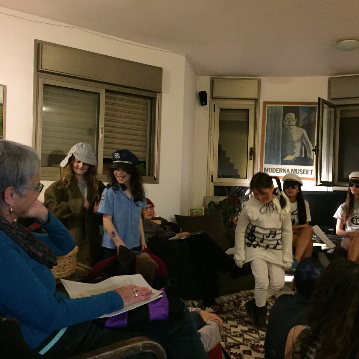 RabbiSernovitz's tweet photo. Purim @Rosh Pina Reform. Megillah, Memories, and amazing haMantashen. Thank you to Golan Ben Chorin! #techerryhill https://t.co/jfg9UaMWIn