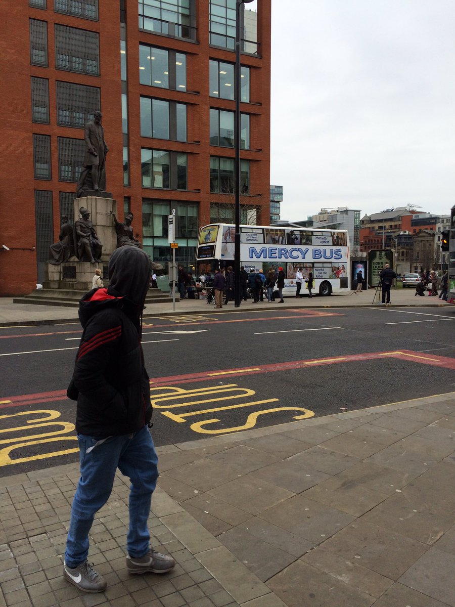 FatherFrankie's tweet photo. #Classic last stop in Diocese w #MercyBus @ Piccadilly Gardens,God stored up some miracles for then! #NextStopMercy https://t.co/DZutaV5G17