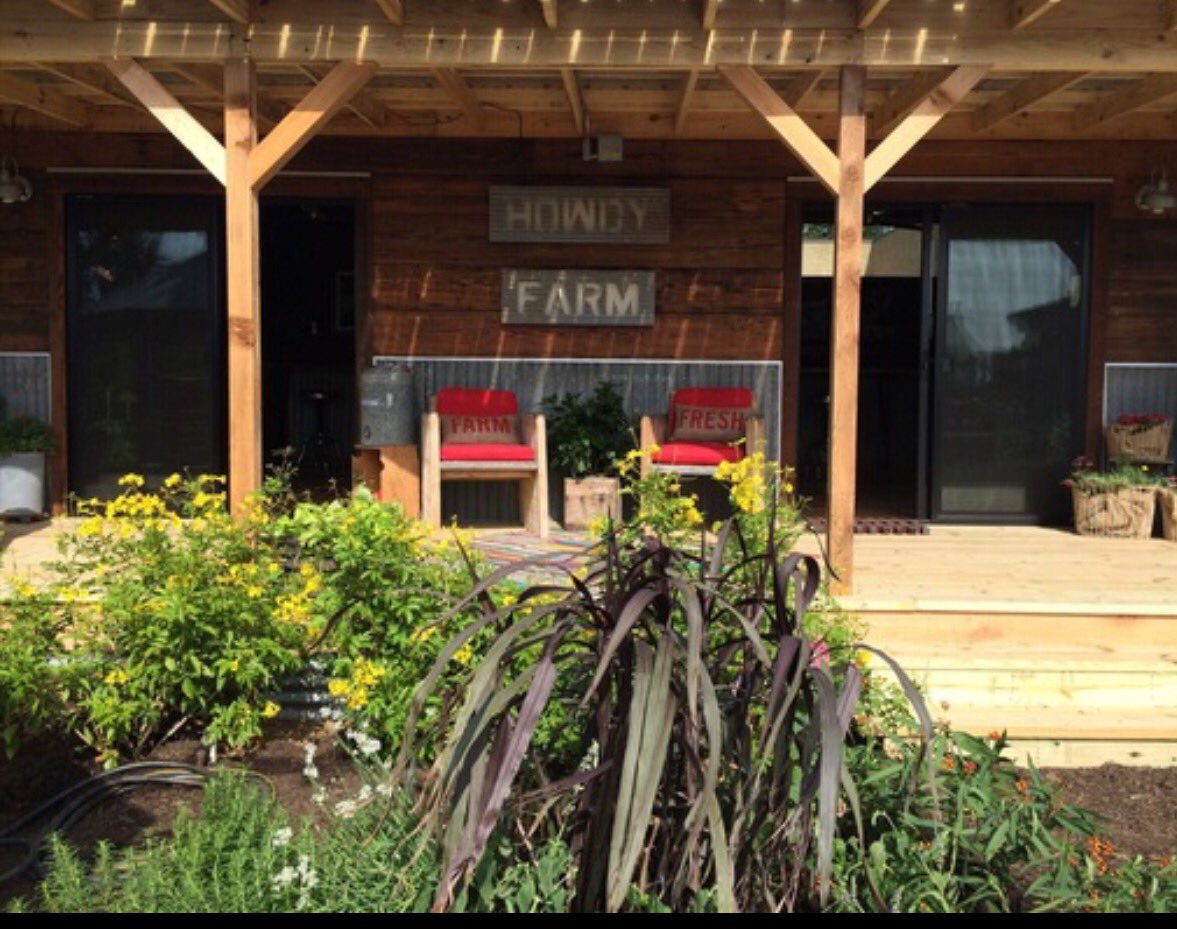 aled301Koenig's tweet photo. Learning more gardening skills today at Howdy Farm..feeling inspired  #aled301 #inspire https://t.co/t7H2iKYUAj
