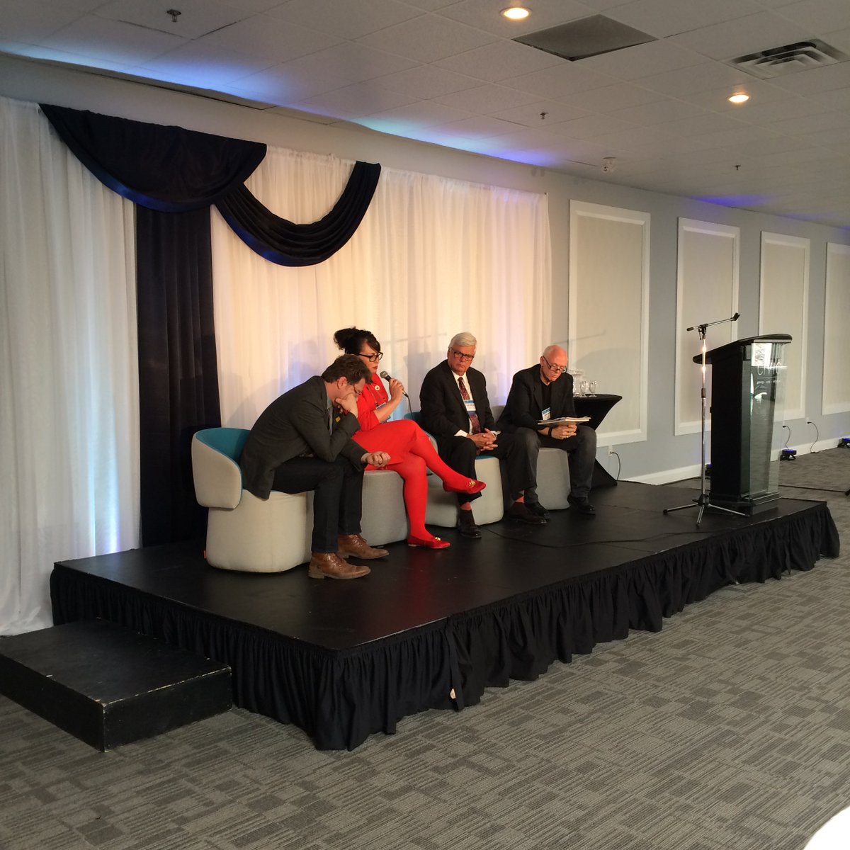 CiviconThird's tweet photo. Great to see @AKMON17 @gccarra @CalgaryGeorge of @WestCanDigital and Dr. Sinclair at Civic today! #yycbusiness #yyc https://t.co/EQUj57tzzF