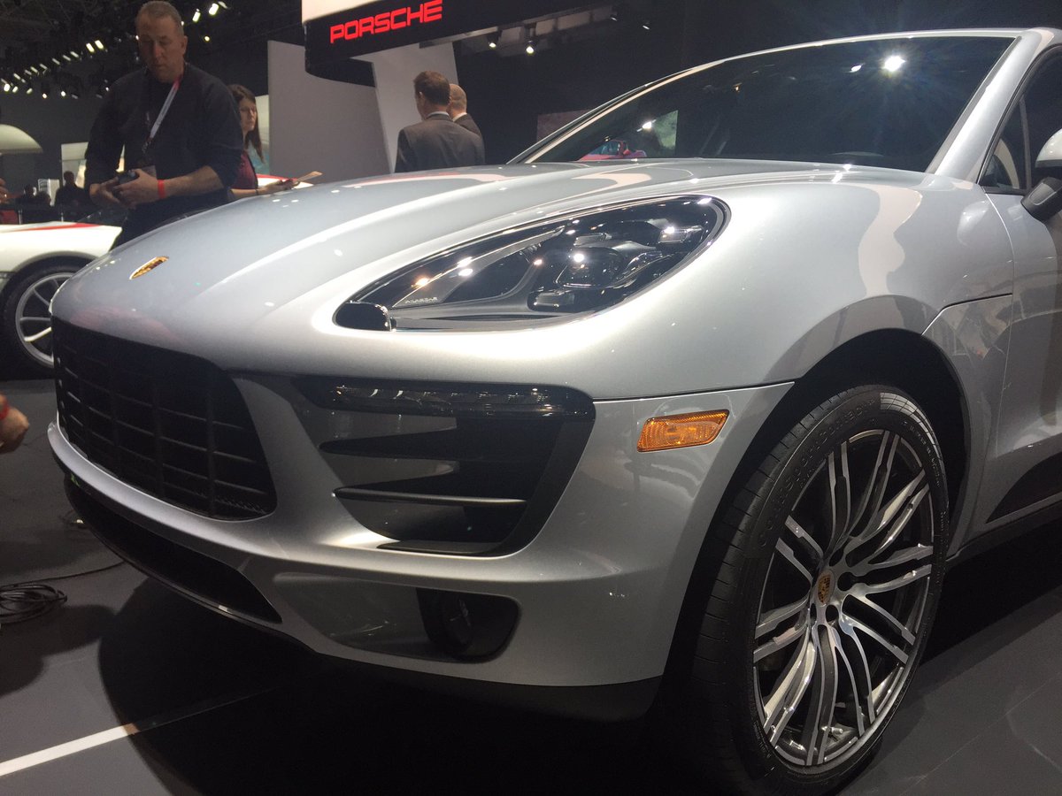 Porsche tweet picture