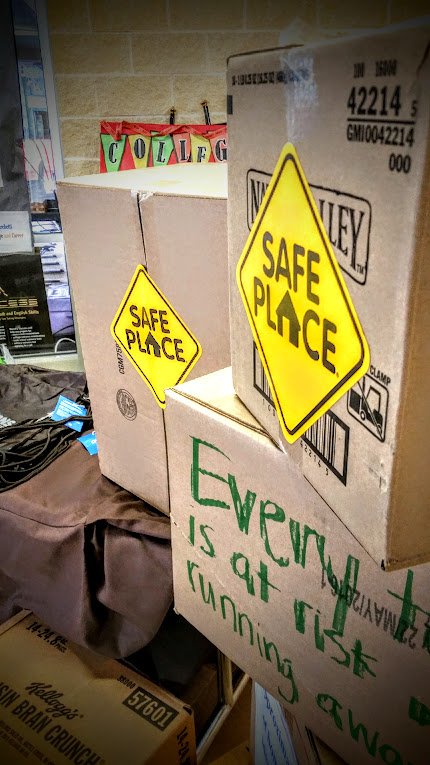 ConnectionsIFS's tweet photo. #NSPWeek2016: Connections made a pit stop at Canyon High School! https://t.co/8b4ZwrLYWZ @SafePlace #WorthyWednesday https://t.co/TlvLzJrMxG