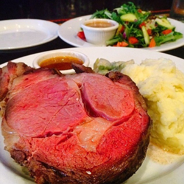 500degreesCT's tweet photo. Prime Rib special tonight! https://t.co/d5EGTWiec0 https://t.co/MkpPM1ZsQF
