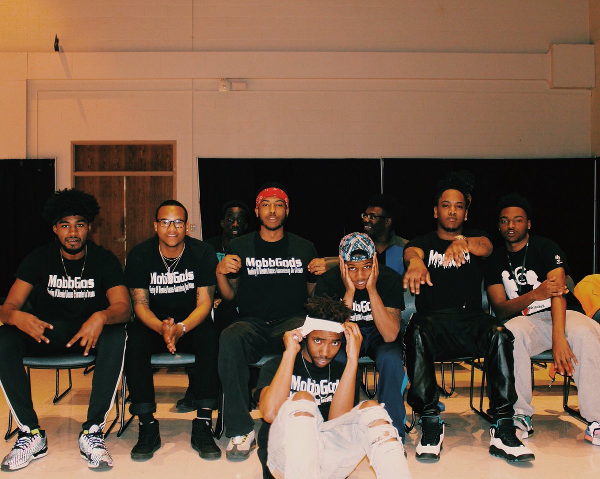 FloGodSKiP's tweet photo. Wildn Out CHAMPZ!! @_Law1 @xKingOf_INK @AFG95_ @BitchImTIMRILEY @be_ohbebewhy @djmarxmadness #meetNick https://t.co/4I6fQ2y5WR